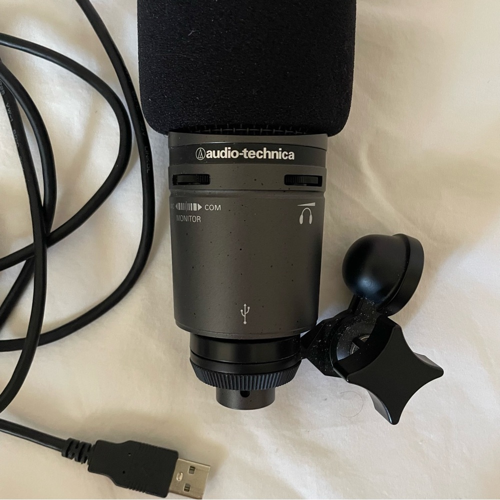 Audio-Technica AT2020USB Microphone + Cord - Picture 2 of 5